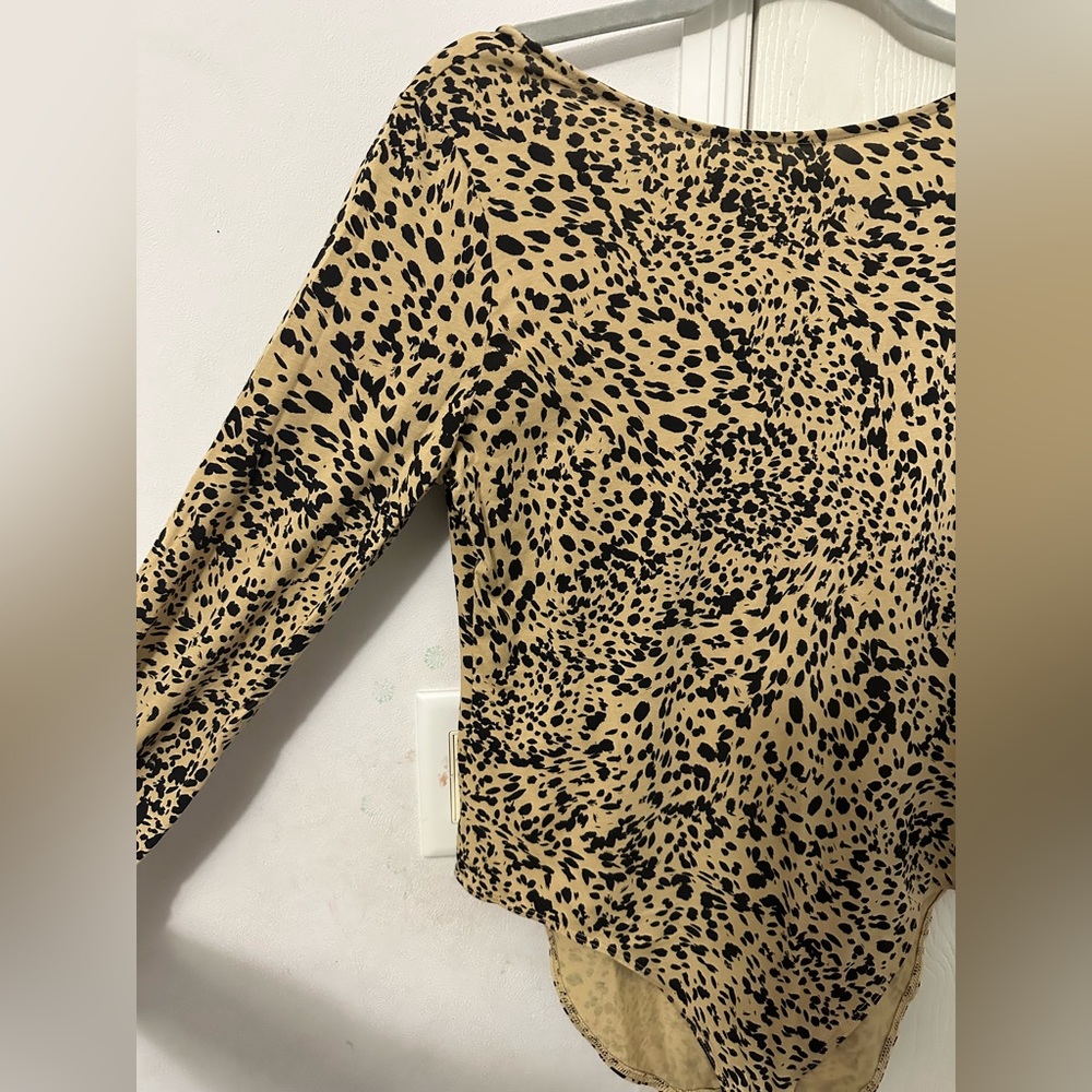 Bodysuit animal print.